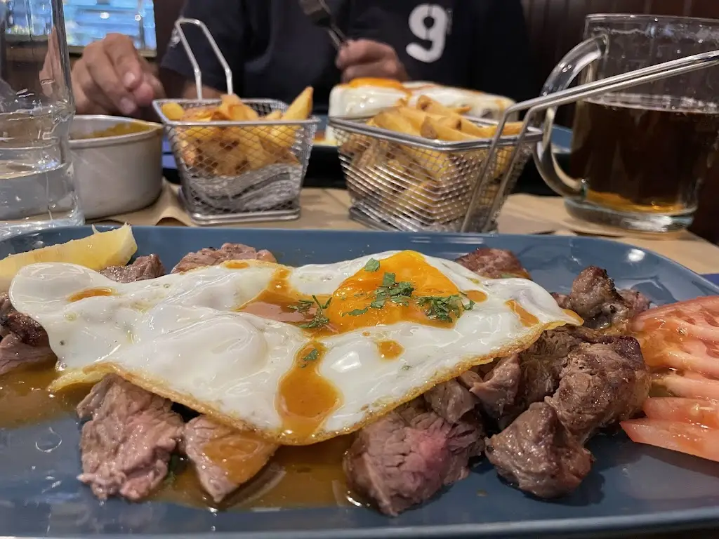 Paty Ferreira_Cantinho das Pipas_Alcabideche_recensione