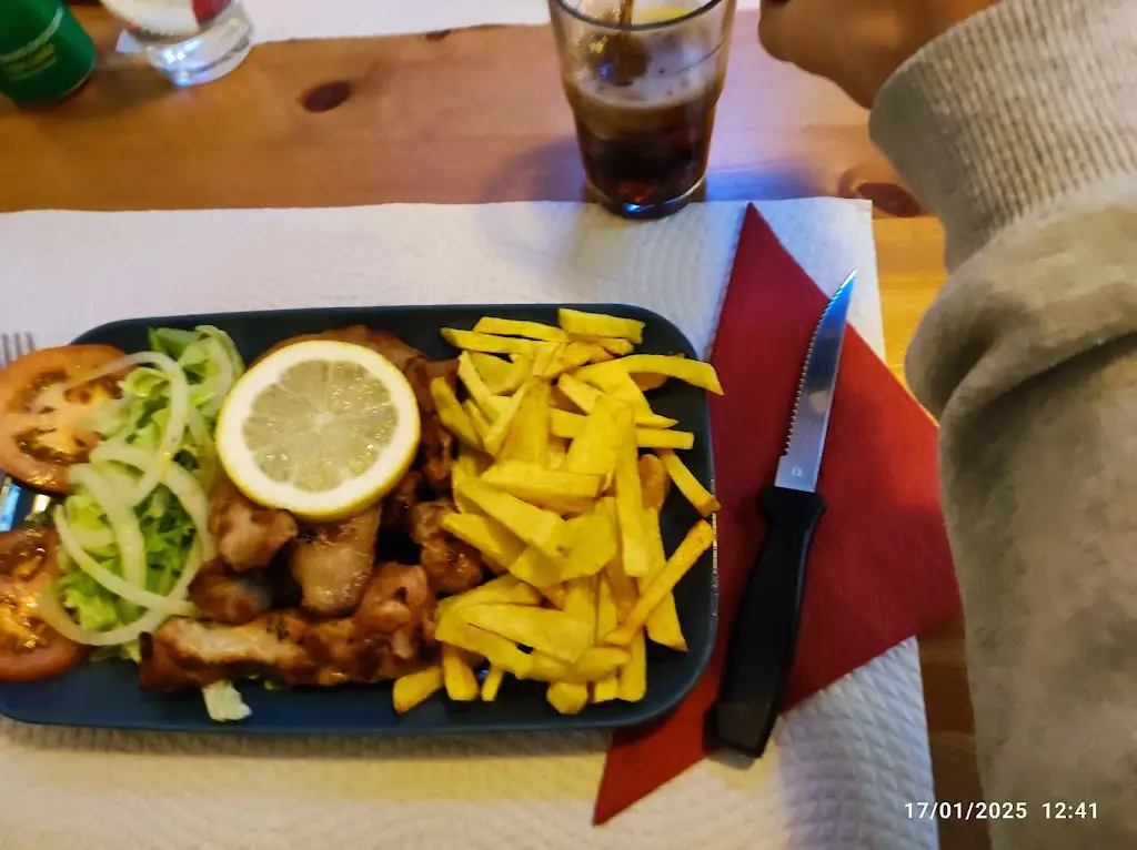 Luís Freire_Taberna da Esquina_Alcabideche_recensione