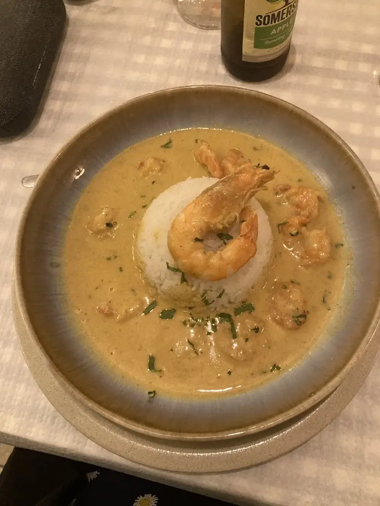 Aleshia Jade Palani_Tiffosi da Serra_Alcabideche_recensione