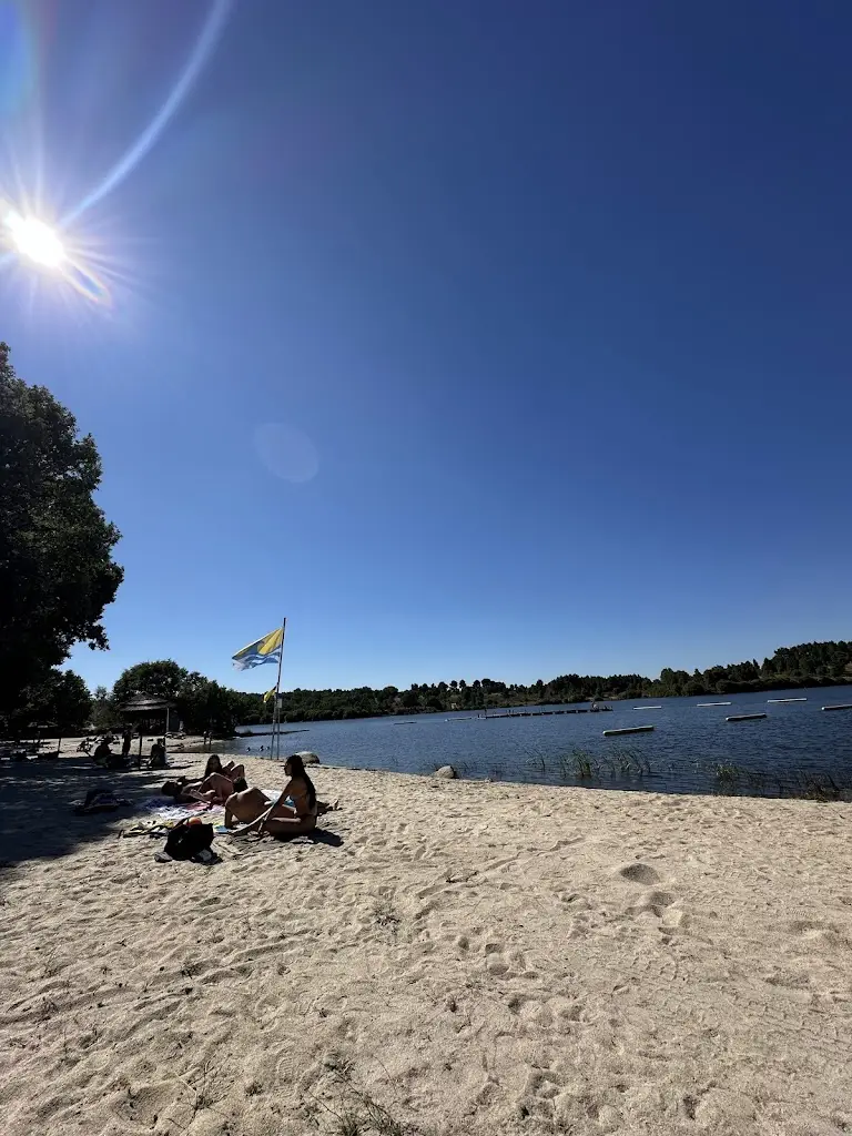 Gabriella Mendes_Praia Fluvial de Alfaiates_Alfaiates_recensione