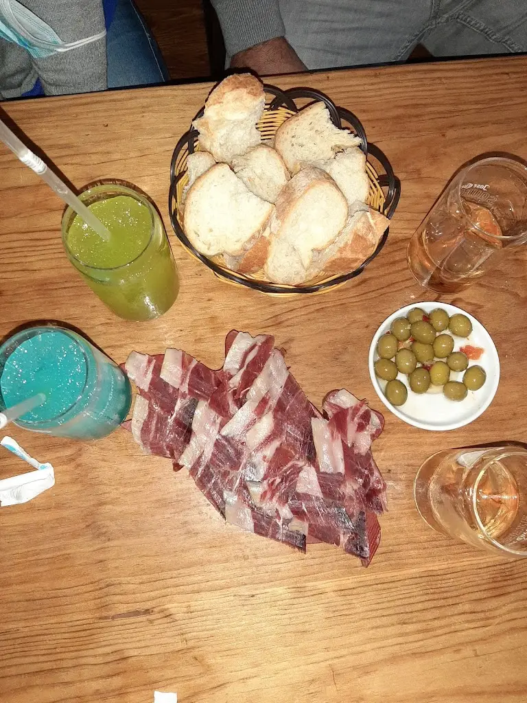 Sandra Brito_Bar La Cabanã_Alfaiates_recensione