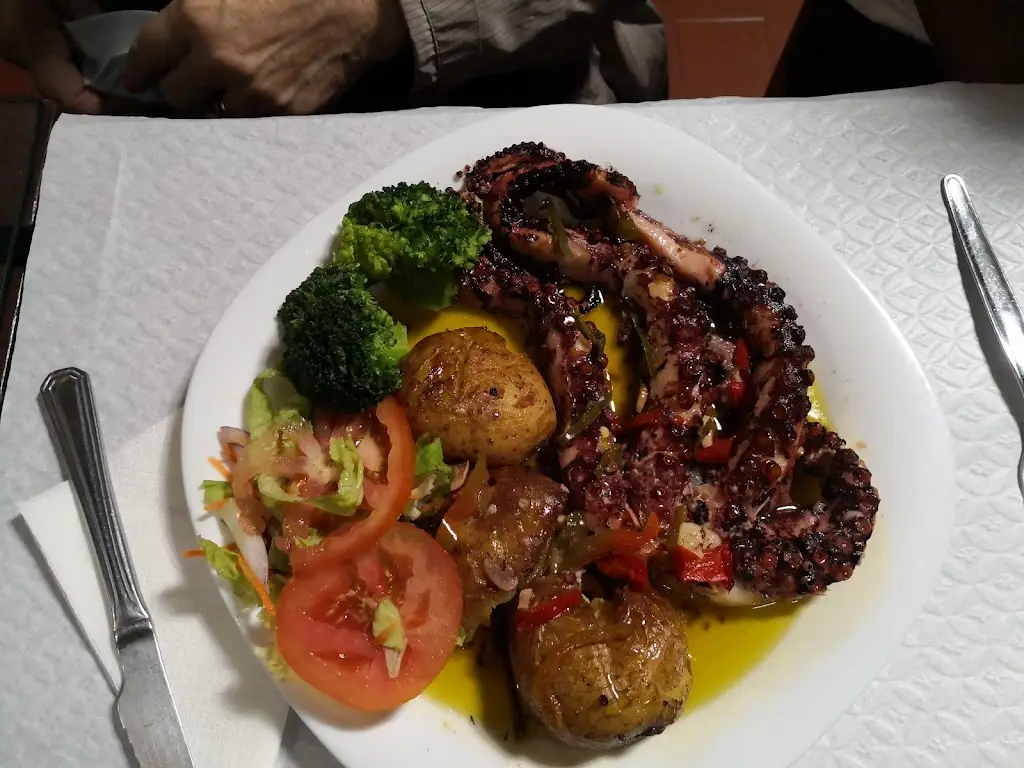 Menu_Toma Lá Dá Cá Snack Bar_Santa Cruz da Graciosa_imagen_4