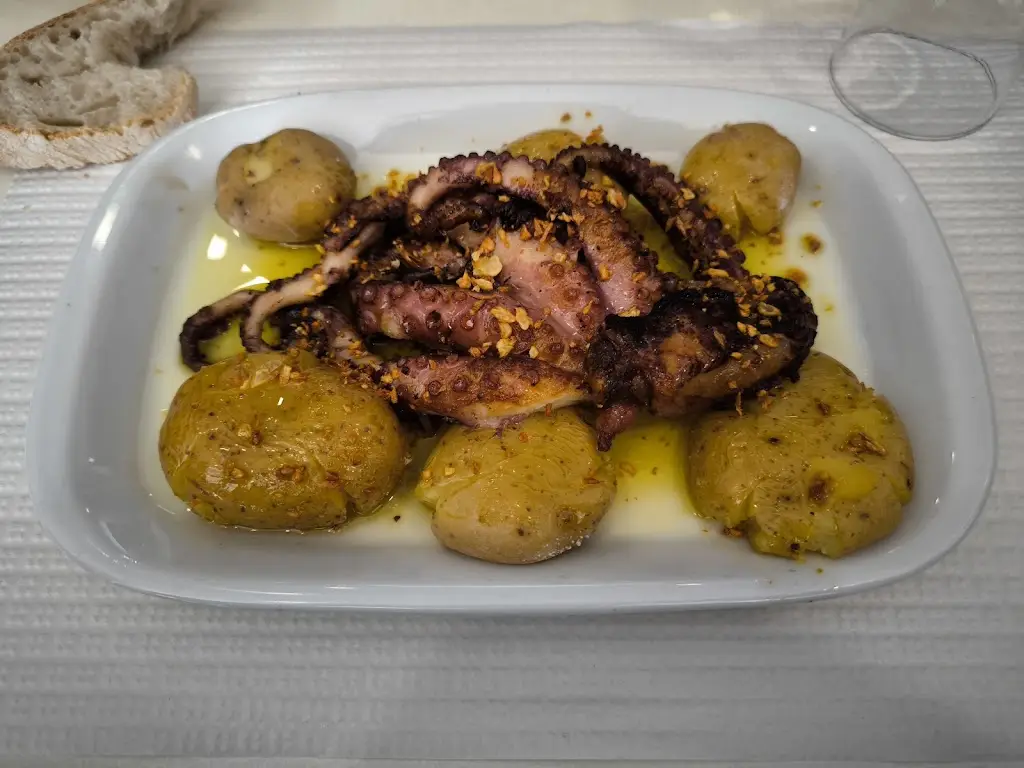 O Cantinho da Dona Deolinda ristorante a Alenquer