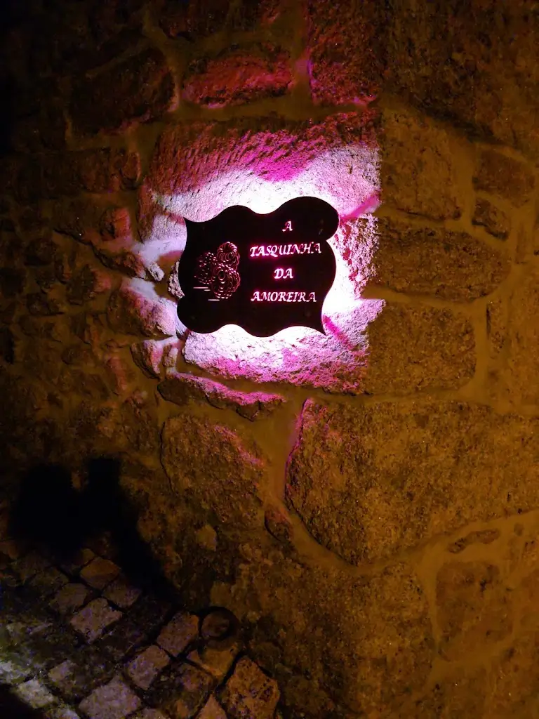 Robert Artuso_Tasquinha da Amoreira_Algodres_recensione