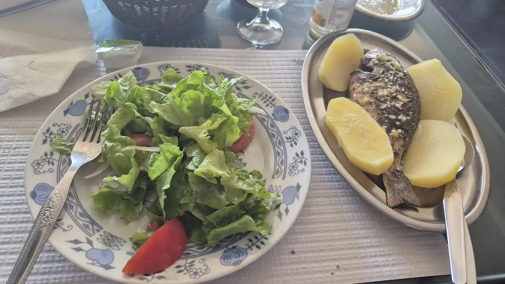 Fernanda Mendes_Restaurante churrasqueira Zona sul_Algodres_recensione