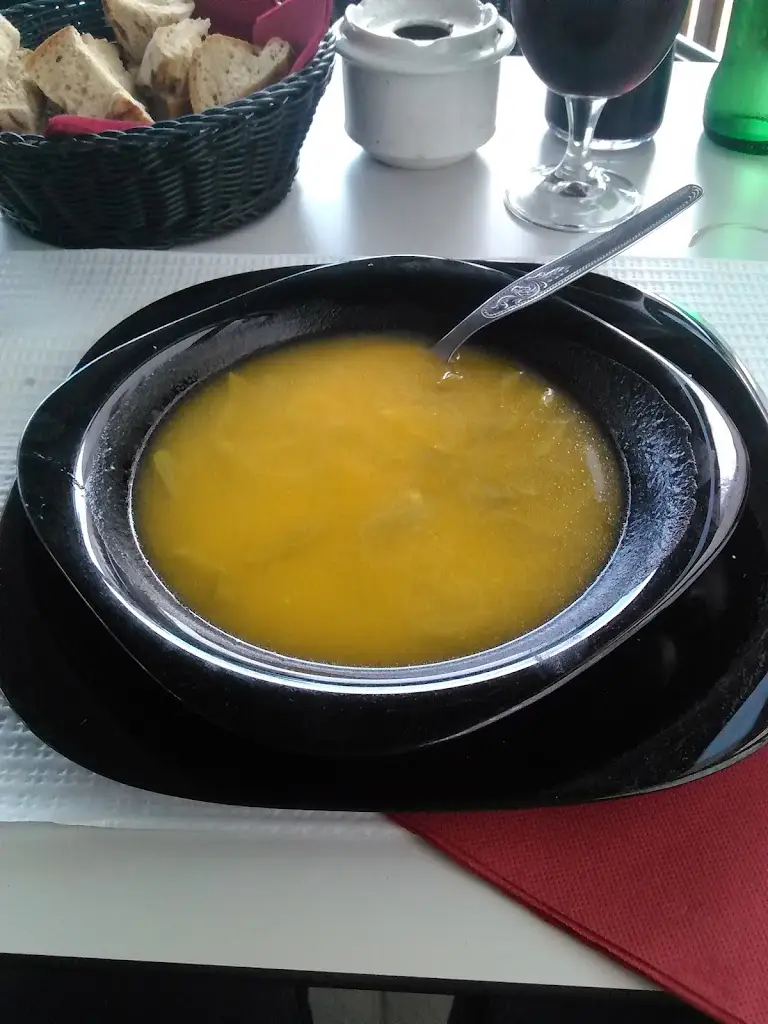 Jose Antonio c. c._Restaurante churrasqueira Zona sul_Algodres_recensione