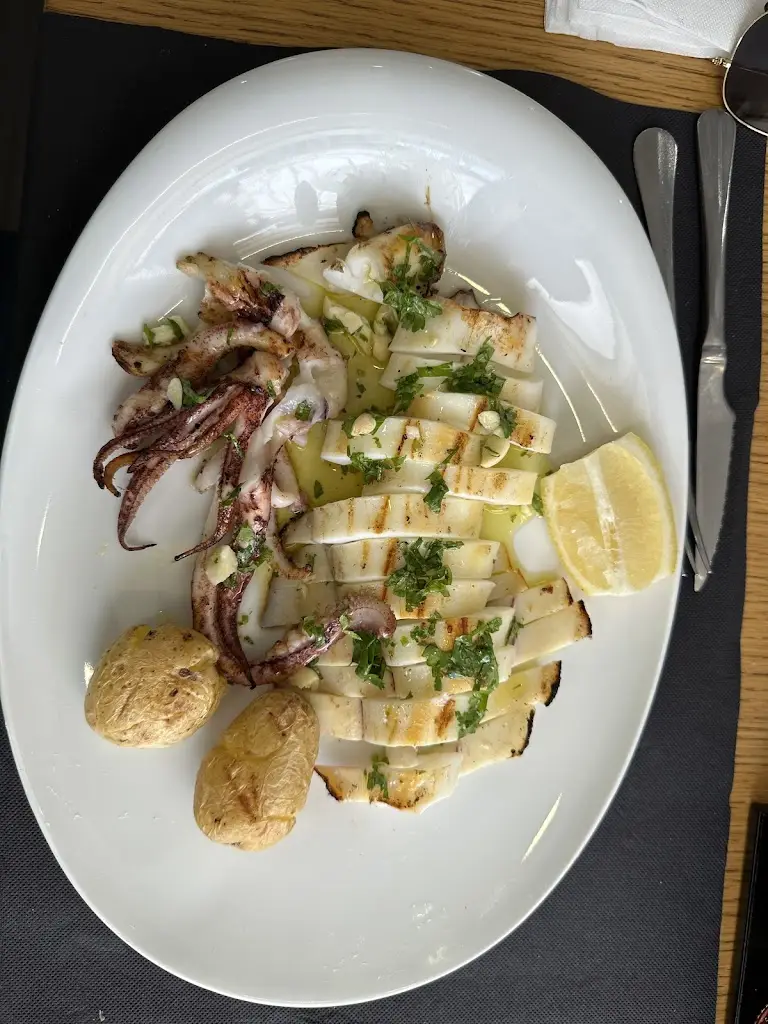 Han viet kien_Segredos & Bastidores_Alfragide_recensione