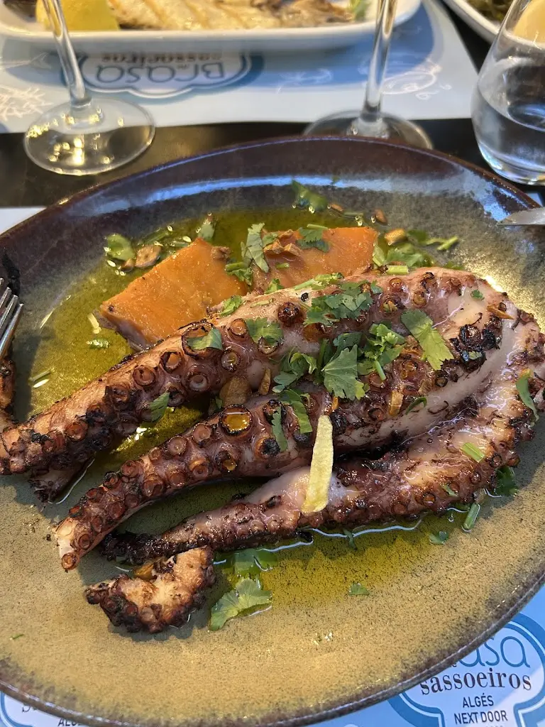 Lee Pashen_Brasa de Sassoeiros_Algés_review