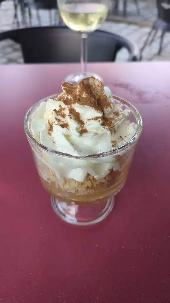 Sirk Johannsen_Tasquinha Italiana_Algés_reseña