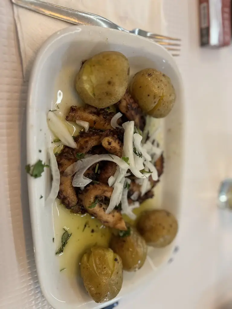 Imdadul Haque_O Telheiro_Algés_reseña