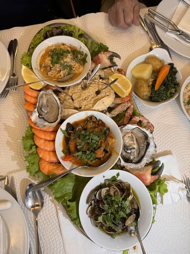 John Ma_A Tendinha_Algueirão–Mem Martins_recensione