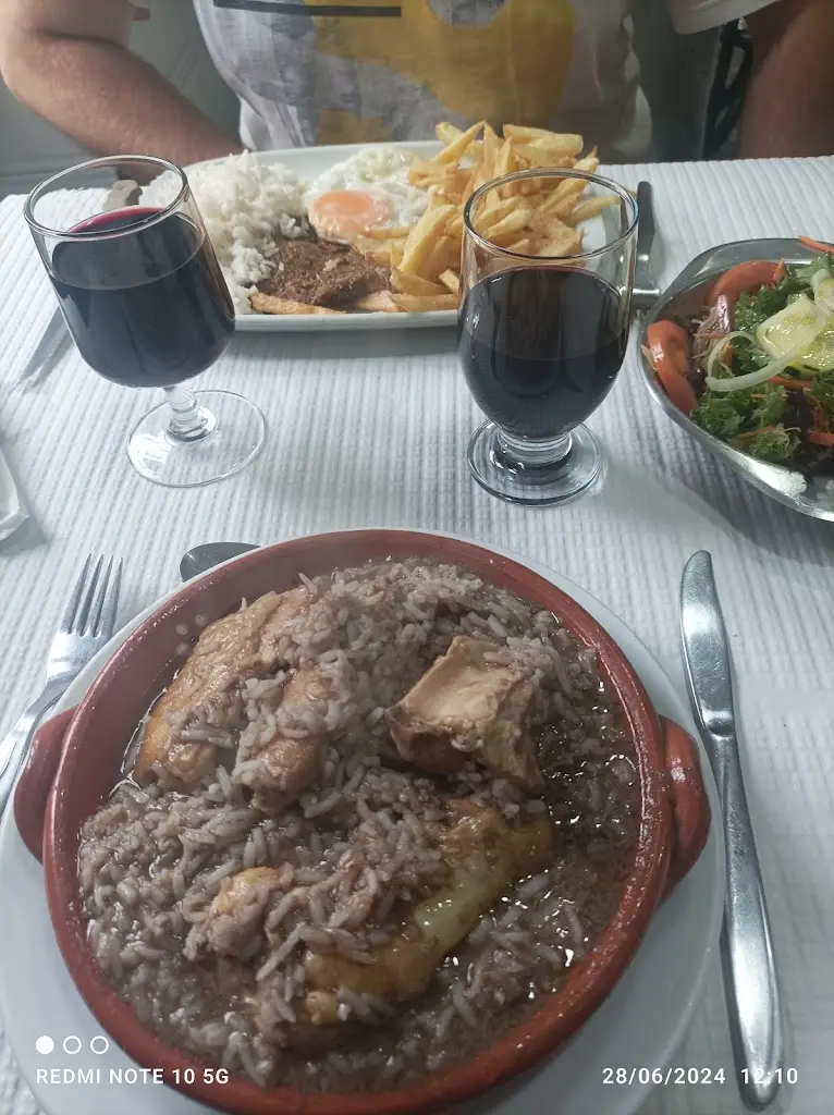 Á Taberna Do Ferrinho_Algueirão–Mem Martins_slider_image_3