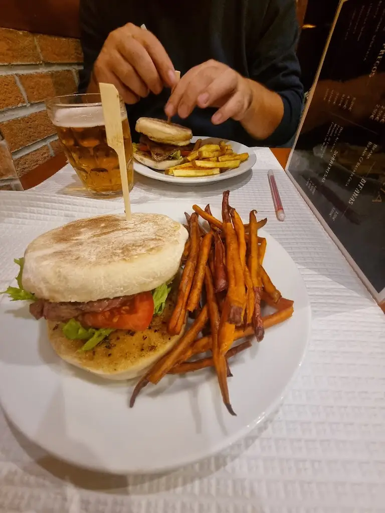 Sonia Sequeiros_Alcateia_Almargem do Bispo_recensione