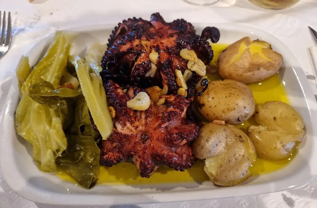 Domingos Antunes_Ó Lisboa_Almargem do Bispo_review