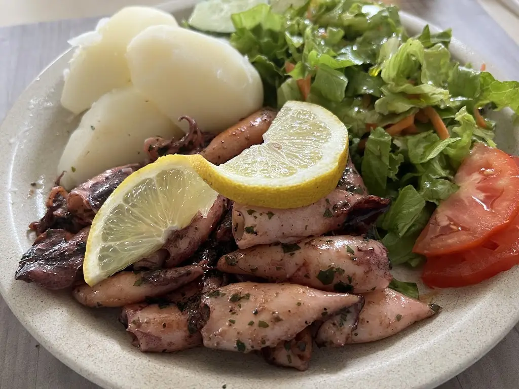 Conversation with Letters_Vila do Porto_slider_image_2