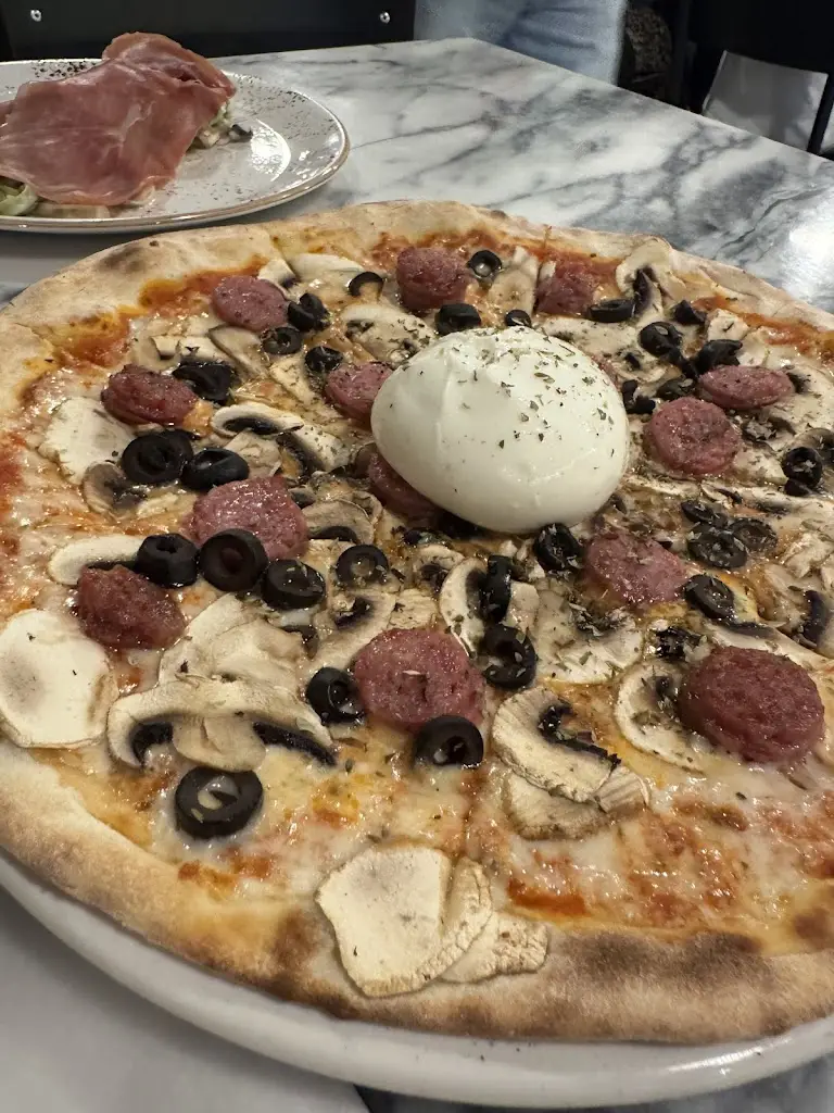 Cantina Della Nonna_Amadora_slider_image_3