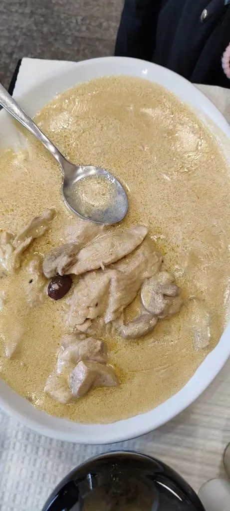 Ricardo Sobral_O Porcalho_Amadora_recensione