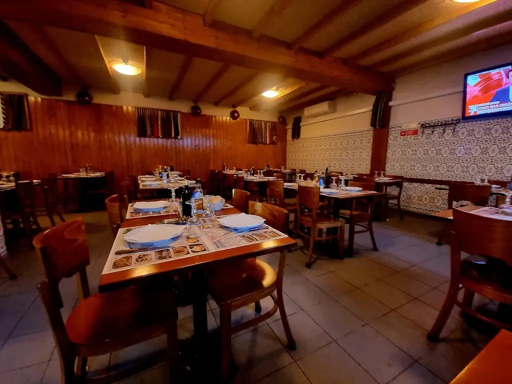 Chafariz das Gravatas restaurant in Amadora