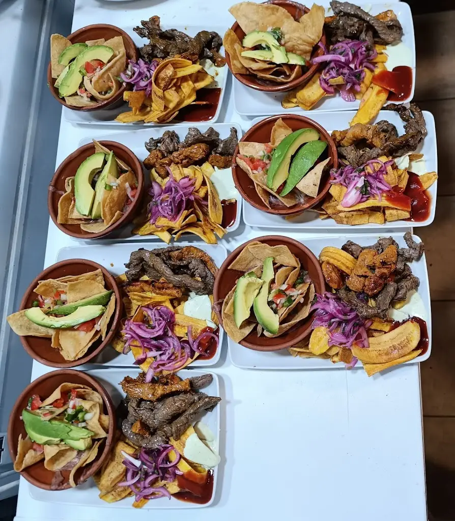 Churrasqueira Vieira & Filhos, Lda restaurante en Fenais da Luz