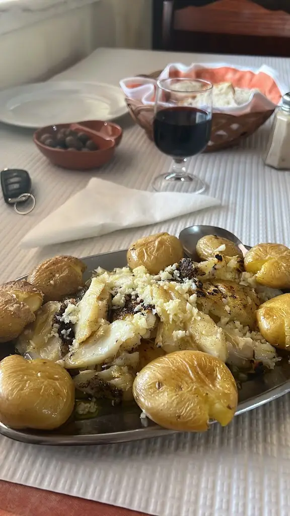 Konstantin Nesvit_Adega Barros_Arranhó_review