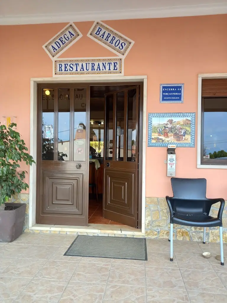 Adega Barros ristorante a Arranhó