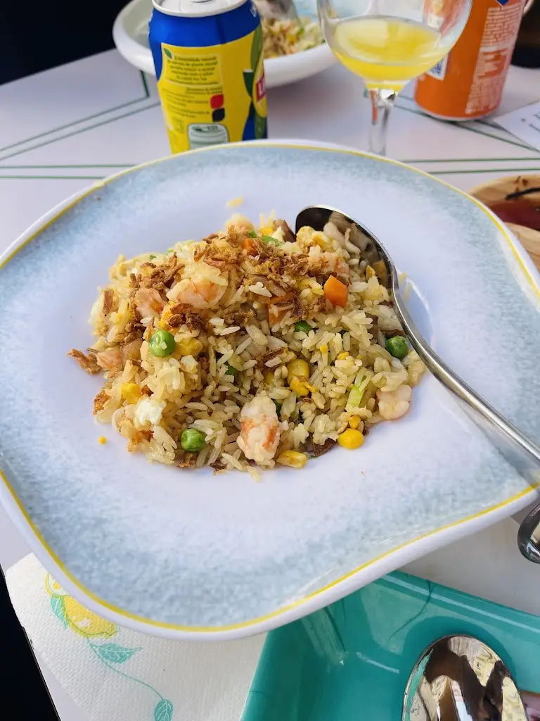 Birendra Phuyal_Gurus_Alto do Pina_review