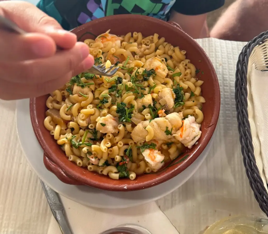 Stasia Pneskaju_Tasca do Miguel_Alto do Pina_recensione