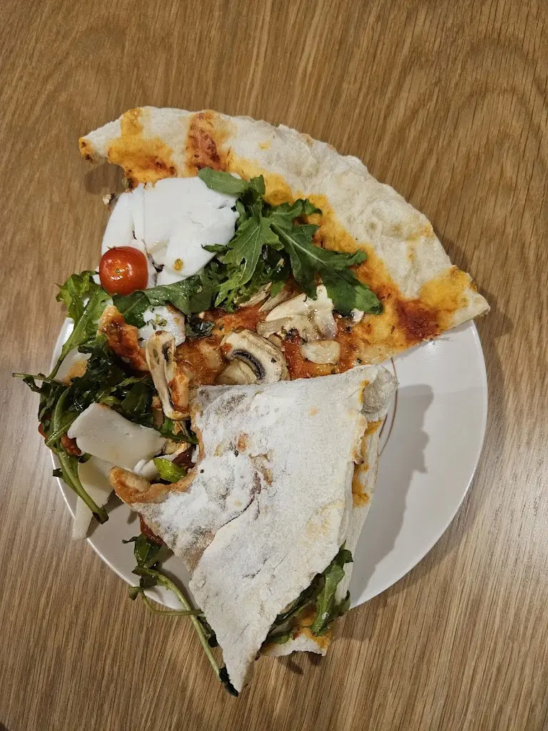 Phyllis MacLuan_Simple.Guarda_Alvendre_review