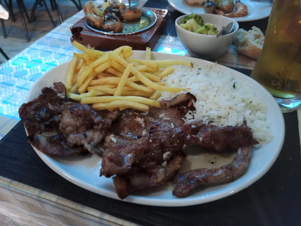 Armazém dos Grelhados_Alvendre_slider_image_3