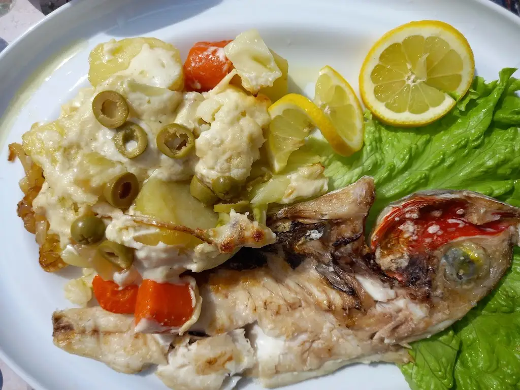 Andreas Stieglitz_Clube Naval Bar / Restaurante_Vila do Porto_review