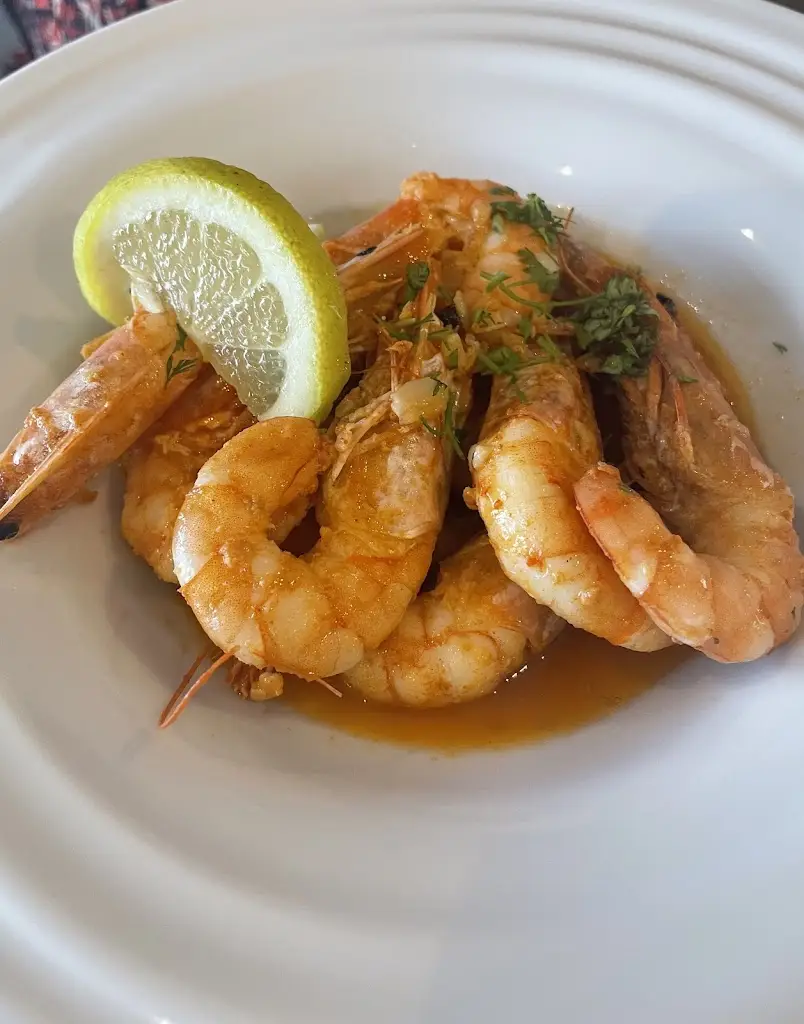 Clube Naval Bar / Restaurante_Vila do Porto_slider_image_3