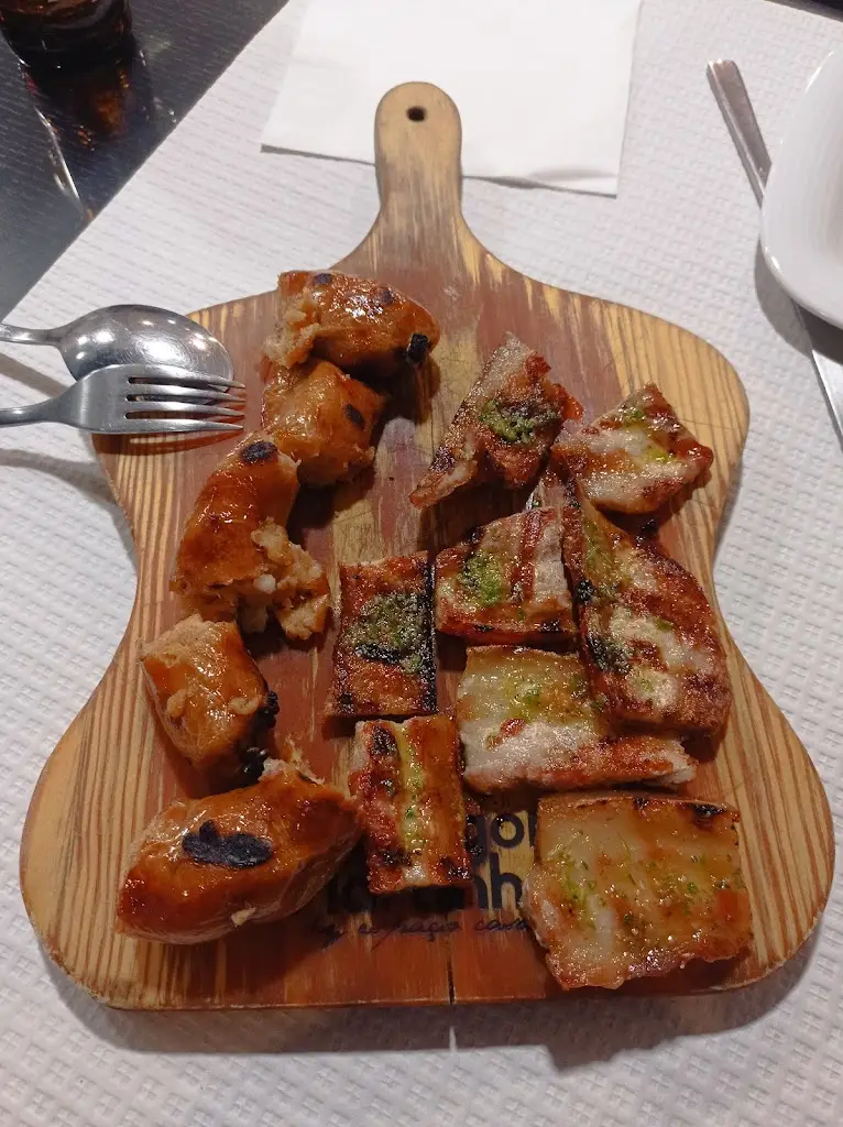 Dalila Romão_Petiscos & Mordiscos_Alvendre_recensione