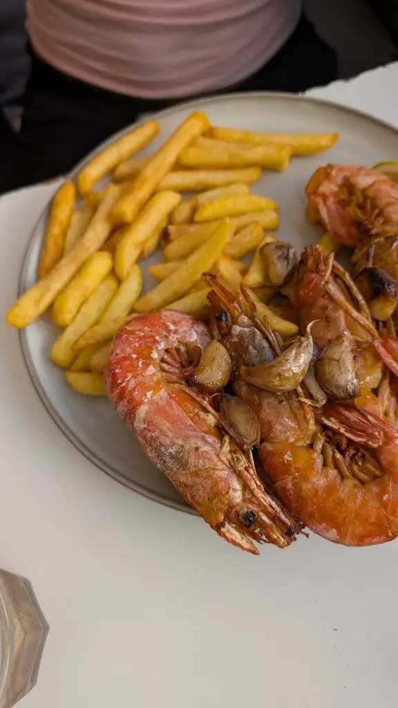 Henri Hämäläinen_A La Bilal_Arrifana_reseña