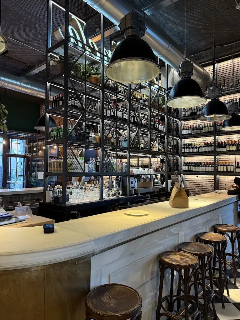 Leyre Napal_HOKAPIA Burgers Arrifana_Arrifana_recensione