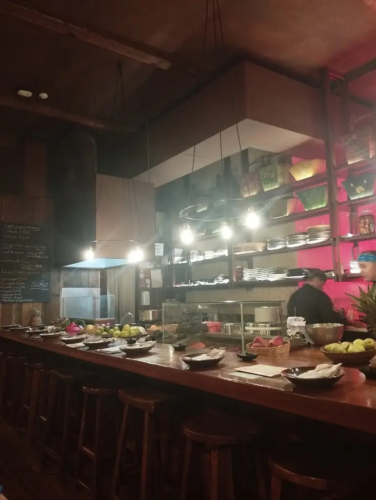 Xinjuan Zhang_Soão_Alvalade_review