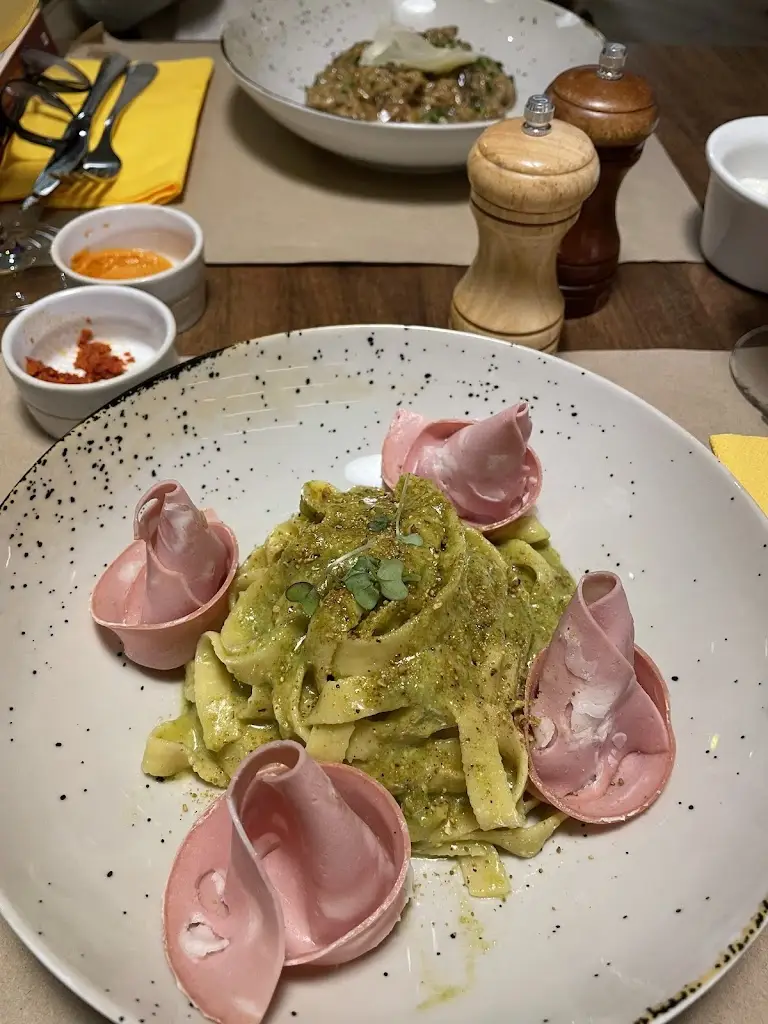 Inês_Margarita Alvalade_Alvalade_review