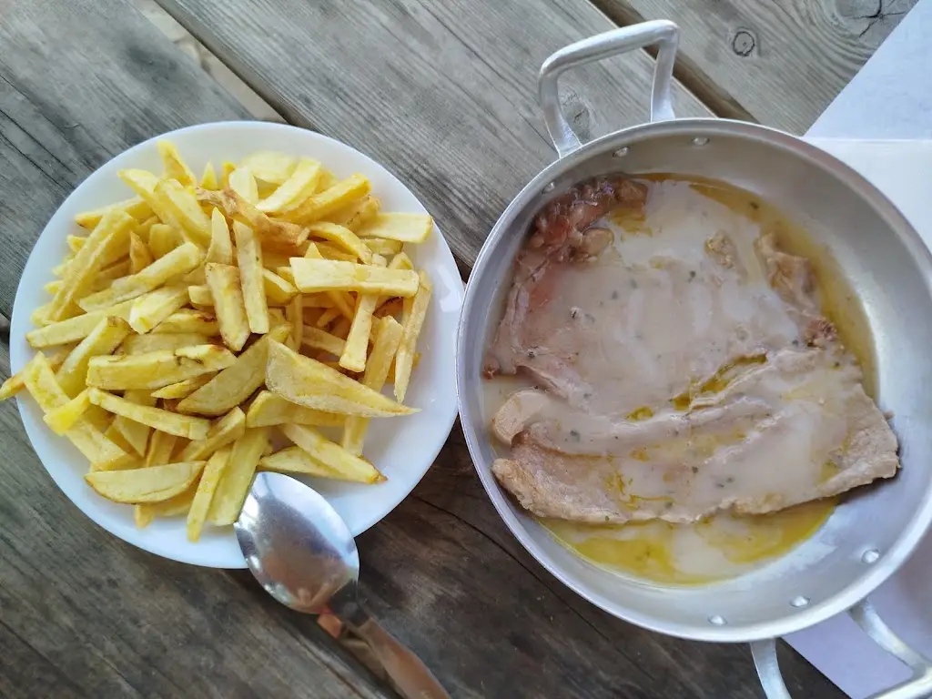 Mónica Alves Pereira_Taberna do Luís_Arruda Dos Vinhos_review