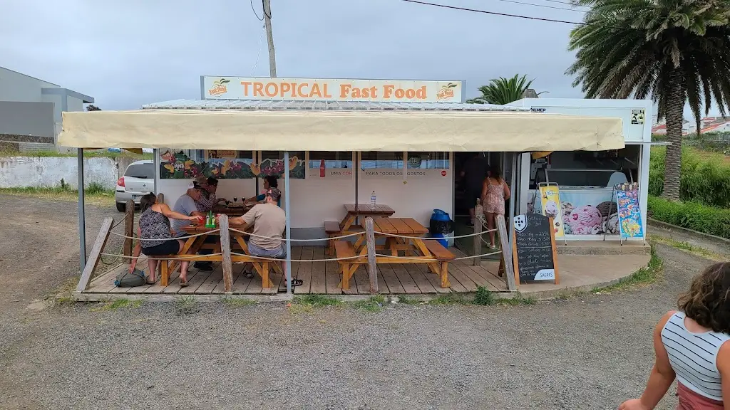 Tropical Fast Food_Vila do Porto_slider_image_1