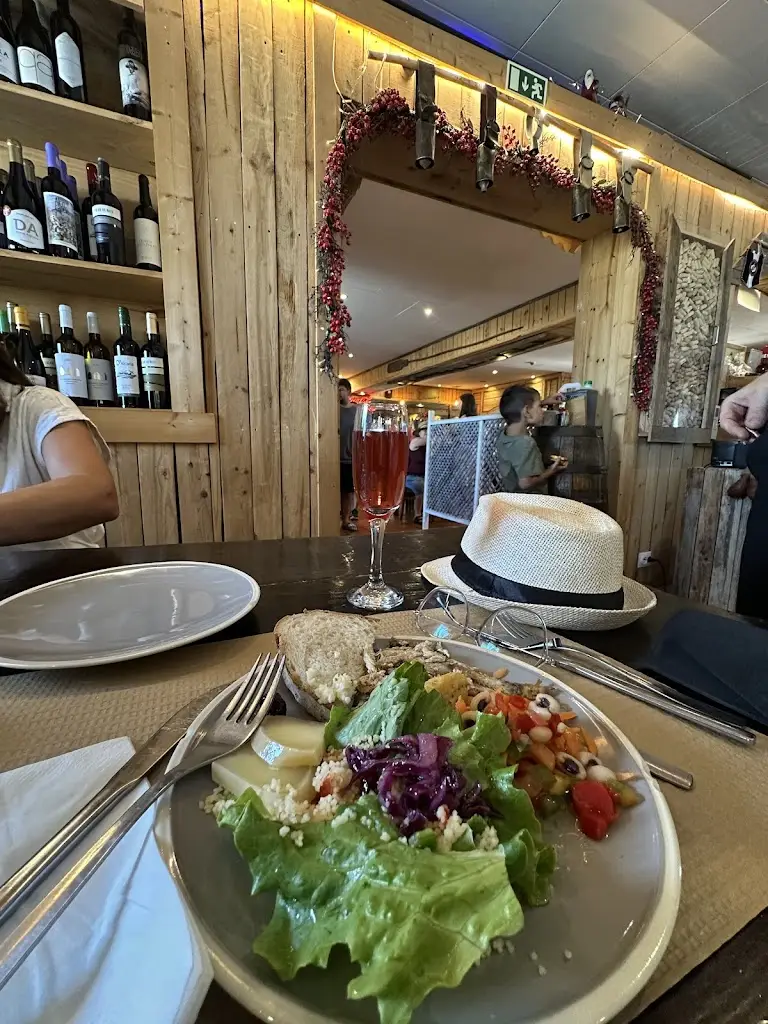 Narges Hosseini_Restaurante A TORRE_Alvoco da Serra_recensione