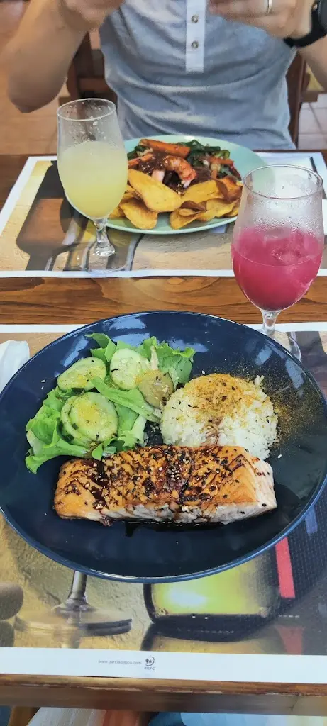 Isabel Castanho_Restaurante Rosa Alta_Vila do Porto_review