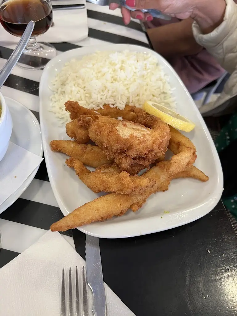 Mario Soosaipillai_Os Martinhos_Ameixoeira_review