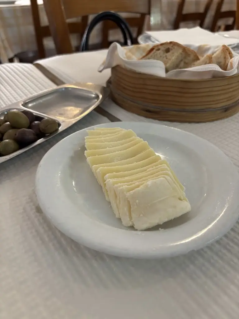 Luis Serra_Tasca do João_Ameixoeira_recensione