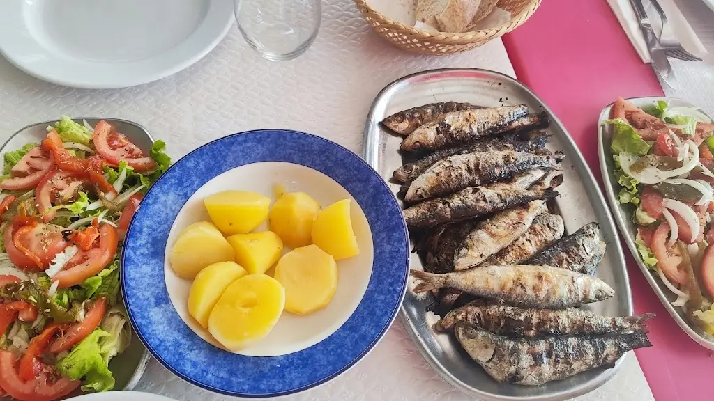 Jarmela Antonio_Ameixa Café_Ameixoeira_recensione