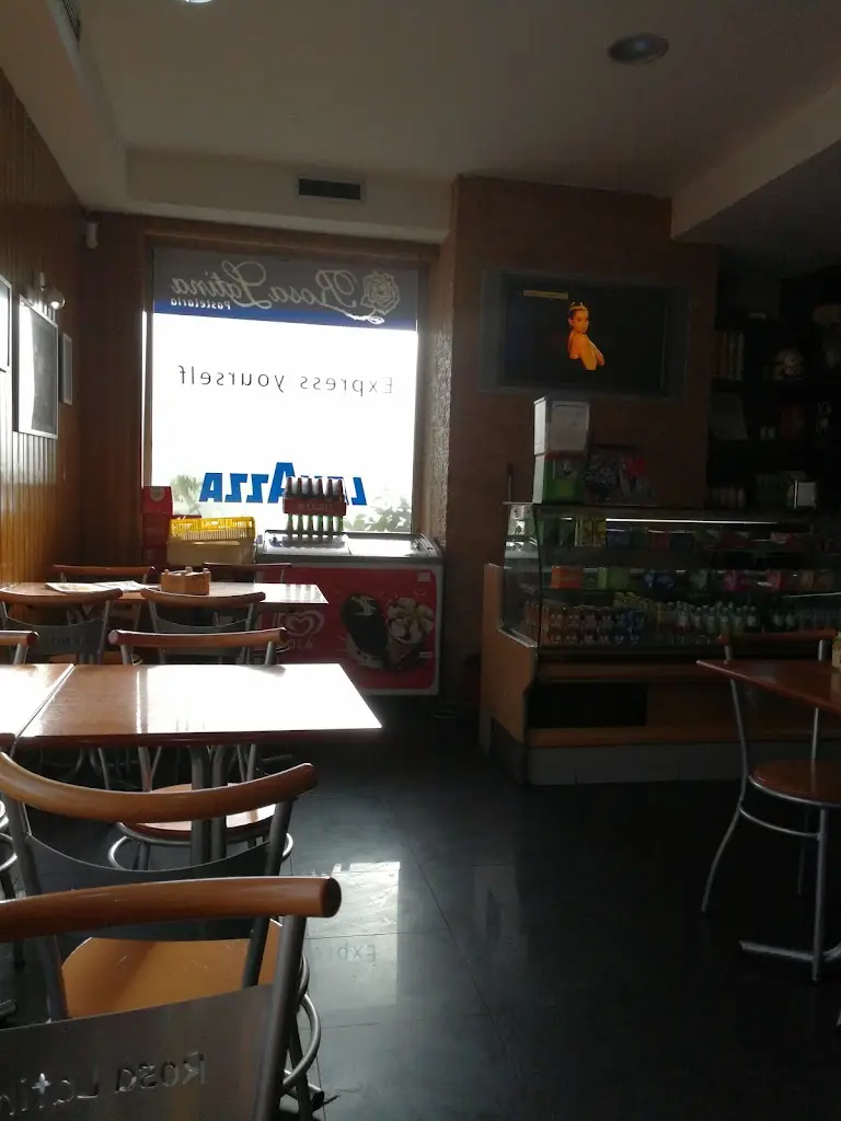 Rosa Latina_Ameixoeira_slider_image_1