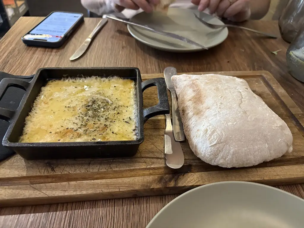 Linda Kates_Pit Aguda - Poço de Fogo_Arcozelo_review