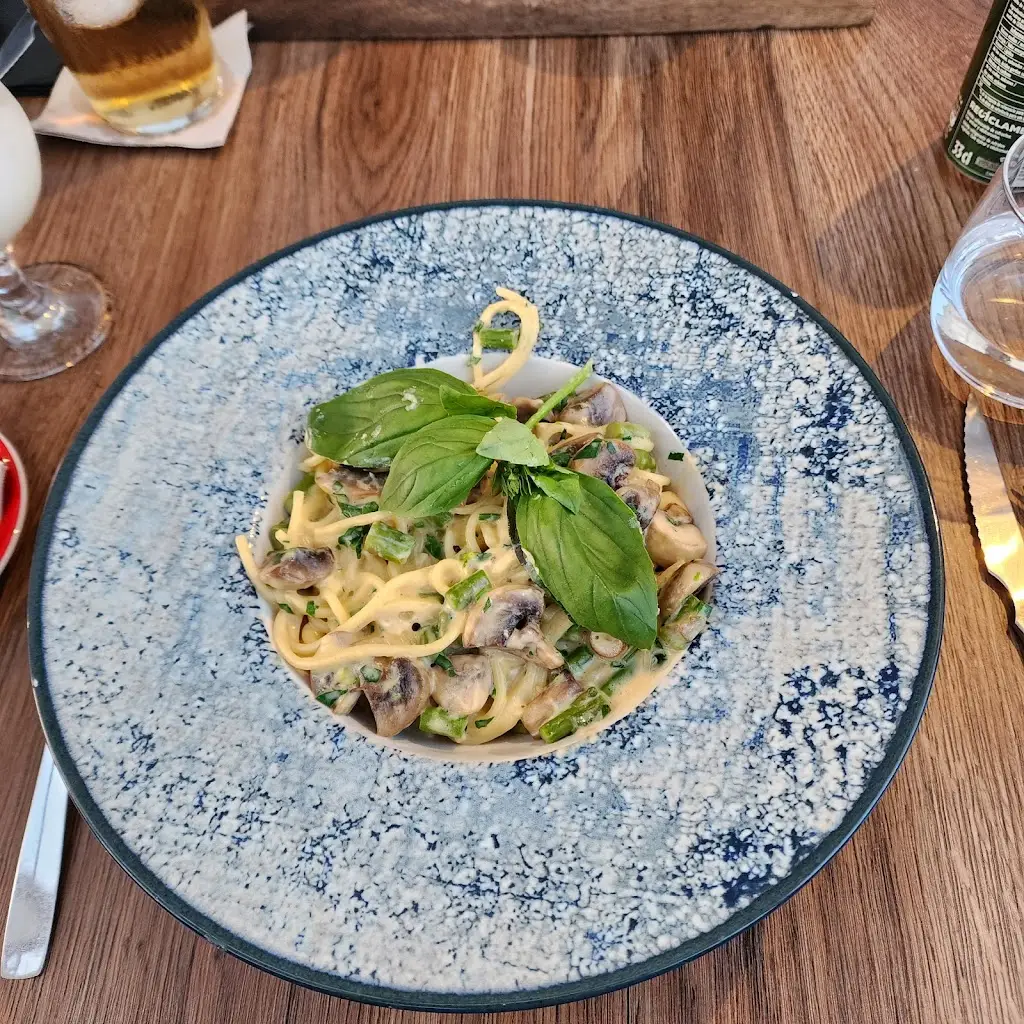 Million Dollar Delia (Love)_Pit Aguda - Poço de Fogo_Arcozelo_review