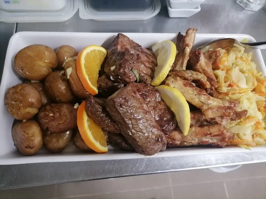 La Strada - Café & Restaurante_Avelãs da Ribeira_slider_image_2