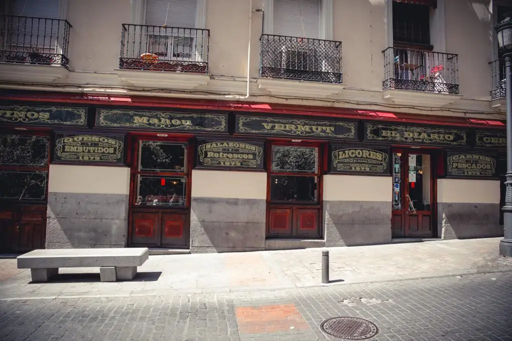 Restaurant & Grill Muralha Terrace_Avelãs da Ribeira_slider_image_1