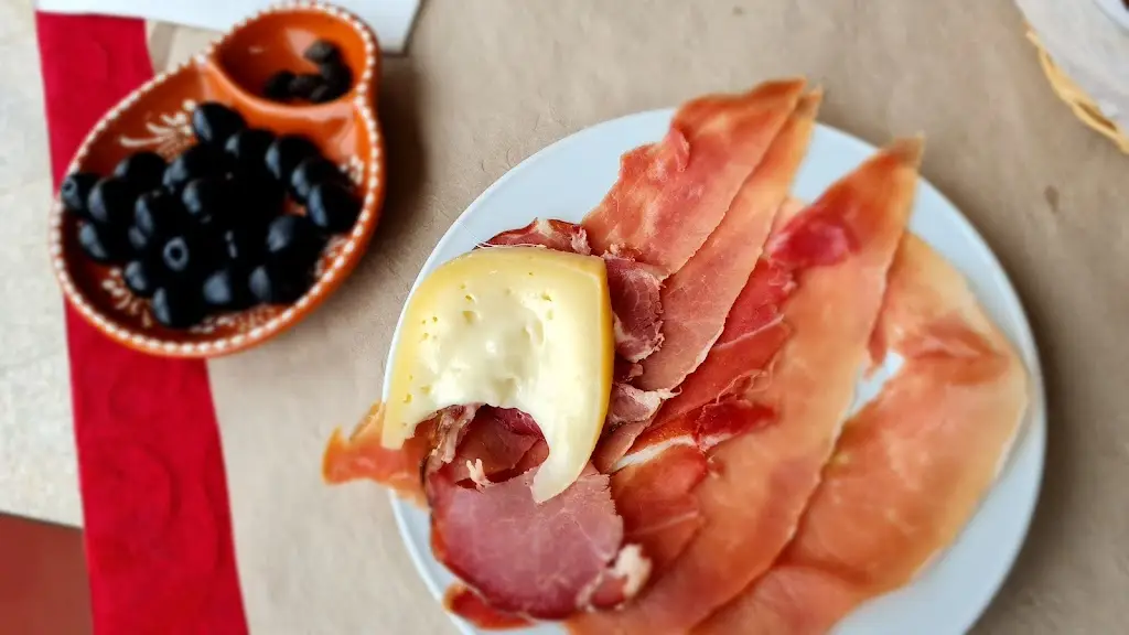 Restaurante Ribeira d'Alva_Avelãs da Ribeira_slider_image_3