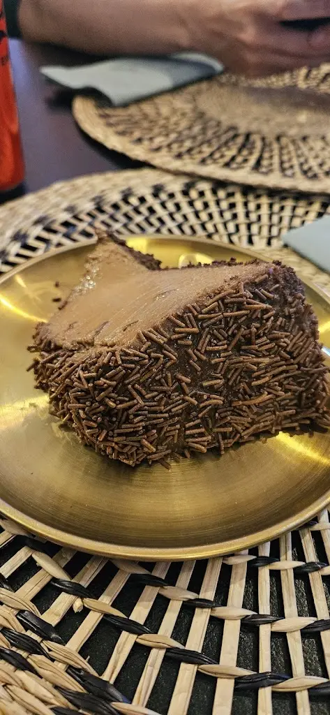 Mariana Oliveira_Pizzaria e Petiscaria da Paulinha_Cadafais_recensione